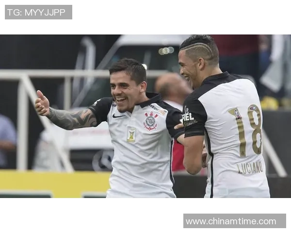 费罗维亚里亚女足迎战科林蒂安展现巾帼风采与足球魅力 费罗维亚里亚女足迎战科林蒂安展现巾帼风采与足球魅力